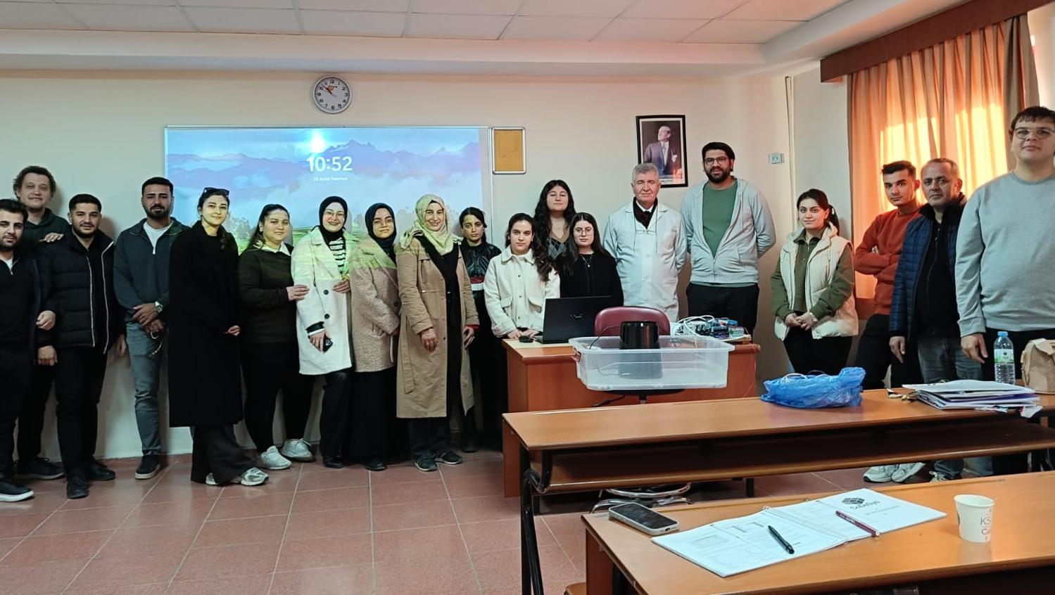 Biyosistemlerde Otomasyon Dersinde Yağış Ölçümü Uygulaması Gerçekleştirildi 